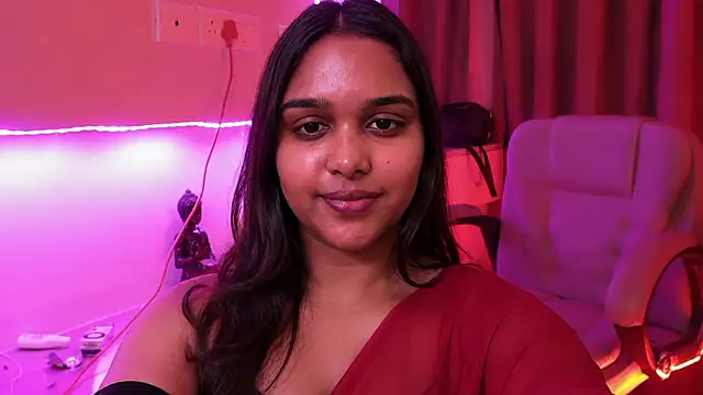 Snapshot of Anushu72 chatting on June 15, 5:26 pm Anushu72 online show from June 15, 5:26 pm