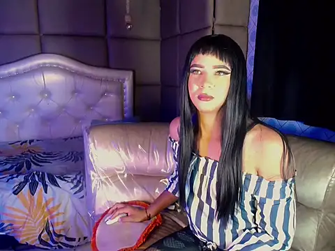 Snapshot of Clarissa_Gill chatting on June 17, 10:43 pm Clarissa Gill online show from June 17, 10:43 pm