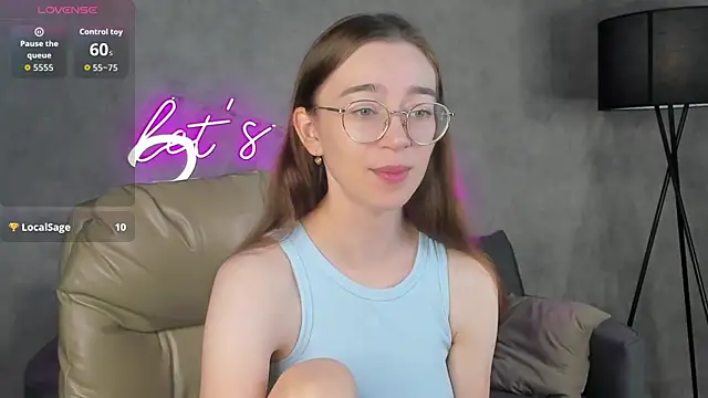 Snapshot of Lucy_Green chatting on July 30, 12:42 am Lucy Green online show from July 30, 12:42 am