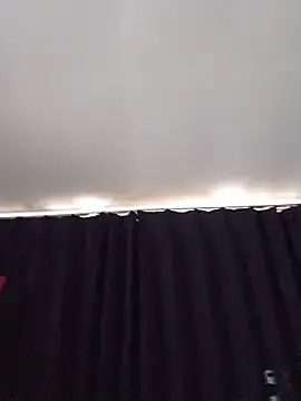 Snapshot of zooz2004 chatting on July 20, 5:11 am zooz2004 online show from July 20, 5:11 am