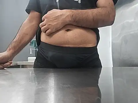 Snapshot of brownskinbull1 chatting on July 10, 4:42 pm brownskinbull1 online show from July 10, 4:42 pm