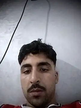 Snapshot of achraf31 chatting on July 21, 9:00 am achraf31 online show from July 21, 9:00 am