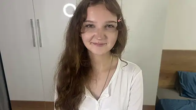 Snapshot of Ela_Wish chatting on July 3, 8:37 pm Ela Wish online show from July 3, 8:37 pm