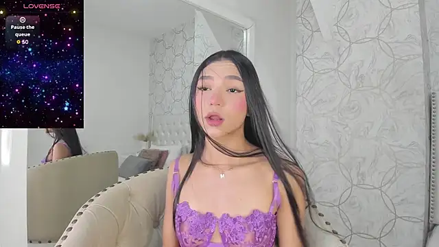 Snapshot of britanny_77 chatting on July 10, 8:11 pm britanny 77 online show from July 10, 8:11 pm