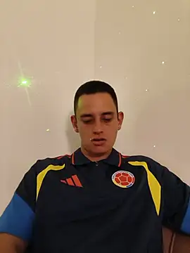 Snapshot of DANTECROS chatting on June 24, 5:39 am DANTECROS online show from June 24, 5:39 am
