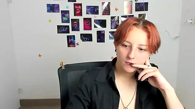Snapshot of Dilara_Kiss_ chatting on June 28, 11:16 am Dilara Kiss online show from June 28, 11:16 am