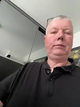 cumboy online show from April 28, 12:10 pm