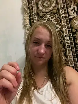 Snapshot of Emilia_ki chatting on June 17, 8:43 pm Emilia ki online show from June 17, 8:43 pm