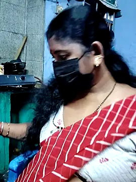 Snapshot of shanthi_telugu99 chatting on July 4, 5:46 am shanthi telugu99 online show from July 4, 5:46 am