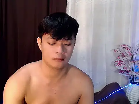 Snapshot of kingdomcum96 chatting on July 30, 10:09 pm kingdomcum96 online show from July 30, 10:09 pm