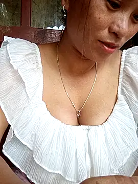 chychy113 online show from June 22, 8:33 am