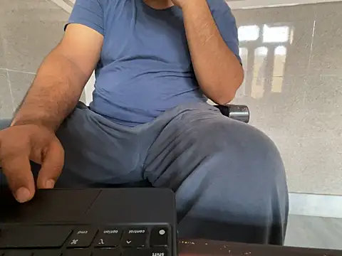 Snapshot of virginboyjammu chatting on August 7, 11:01 am virginboyjammu online show from August 7, 11:01 am
