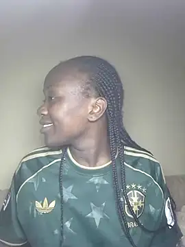 Snapshot of praizytriza chatting on July 16, 9:15 am praizytriza online show from July 16, 9:15 am