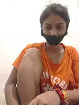 Snapshot of pooja_riya chatting on June 25, 12:09 pm pooja riya online show from June 25, 12:09 pm