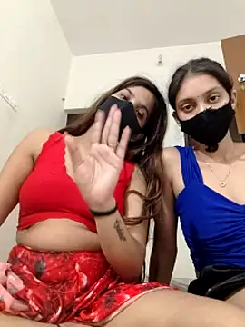 Snapshot of pooja_riya chatting on July 26, 4:03 pm pooja riya online show from July 26, 4:03 pm