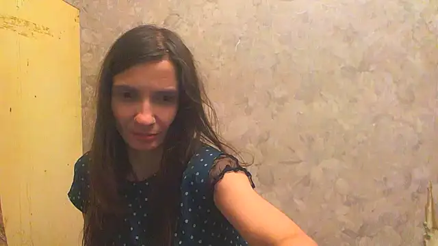 Alison Wale online show from July 22, 2:09 pm
