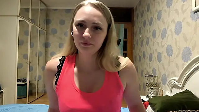 Snapshot of mintchill chatting on July 28, 2:07 am mintchill online show from July 28, 2:07 am
