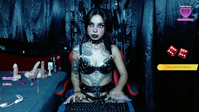 Snapshot of Electra_Darkkk chatting on June 25, 6:12 pm Electra Darkkk online show from June 25, 6:12 pm