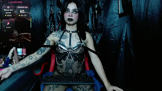 Snapshot of Electra_Darkkk chatting on July 25, 5:10 pm Electra Darkkk online show from July 25, 5:10 pm