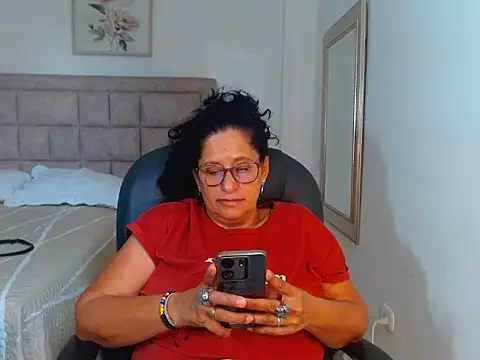 Snapshot of juanitaaxoox chatting on July 17, 2:13 pm juanitaaxoox online show from July 17, 2:13 pm