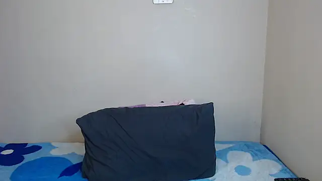 SexyMoe04 online show from July 10, 4:53 pm