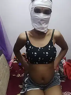 Snapshot of desi_housewife99 chatting on June 26, 7:07 pm desi housewife99 online show from June 26, 7:07 pm