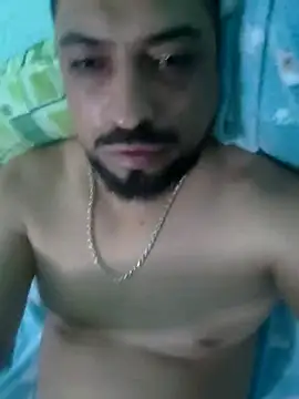 Snapshot of Fdiego19 chatting on June 19, 9:35 am Fdiego19 online show from June 19, 9:35 am