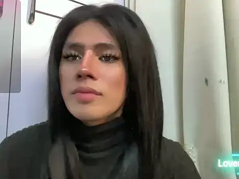 Snapshot of scarletxxxxxxx chatting on June 19, 1:37 pm scarletxxxxxxx online show from June 19, 1:37 pm