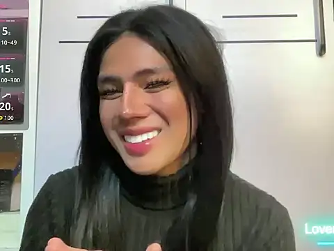 Snapshot of scarletxxxxxxx chatting on June 20, 7:44 am scarletxxxxxxx online show from June 20, 7:44 am
