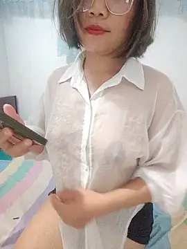 Snapshot of Lady-cum chatting on June 20, 2:53 pm Lady-cum online show from June 20, 2:53 pm