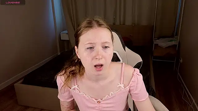 LiliTiny online show from July 16, 1:44 am