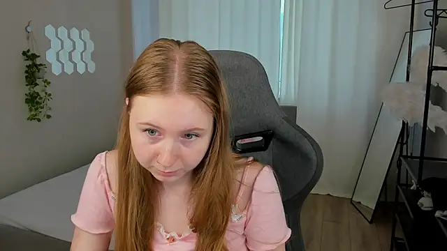LiliTiny online show from July 22, 2:14 am