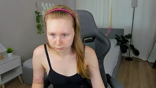 LiliTiny online show from August 1, 1:16 am