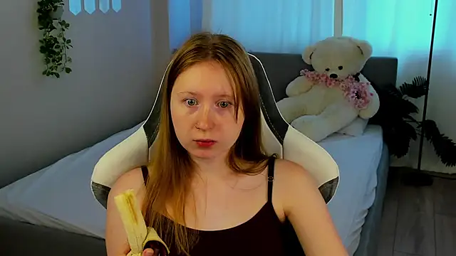 LiliTiny online show from August 4, 3:32 am