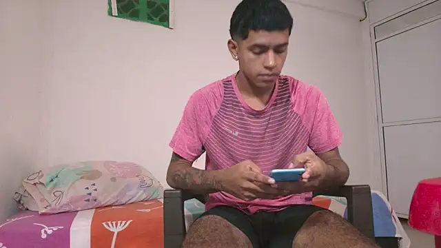 Snapshot of k_florez chatting on July 26, 9:38 am k florez online show from July 26, 9:38 am