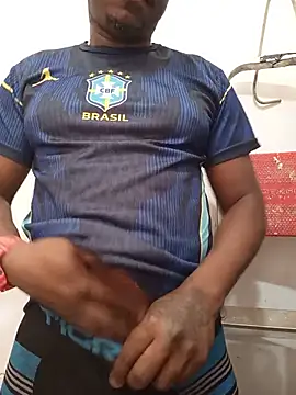 amantecarioca23cm online show from July 9, 4:44 pm