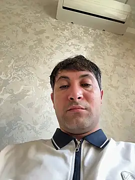Snapshot of Elnur_464 chatting on June 26, 12:09 pm Elnur 464 online show from June 26, 12:09 pm