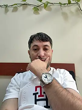 Snapshot of Elnur_464 chatting on July 1, 5:20 am Elnur 464 online show from July 1, 5:20 am