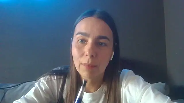 Snapshot of Vanelleda chatting on June 29, 12:49 pm Vanelleda online show from June 29, 12:49 pm
