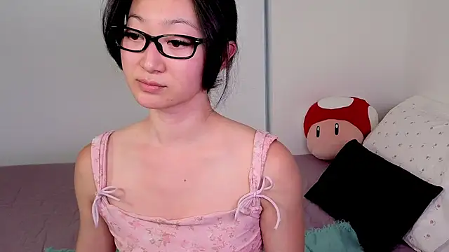 MySweetSofie online show from April 10, 2:06 am