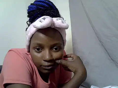 Snapshot of Tash_berry chatting on June 20, 10:18 am Tash berry online show from June 20, 10:18 am