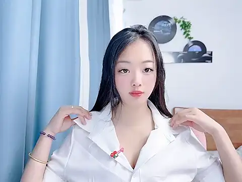 Winnie666999 online show from June 27, 2:05 am
