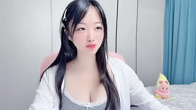 Winnie666999 online show from July 12, 3:30 am