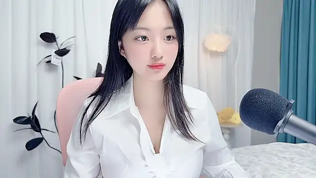 Winnie666999 online show from July 25, 3:04 am