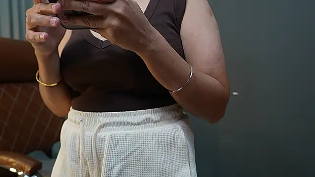 savycute online show from June 24, 7:29 am