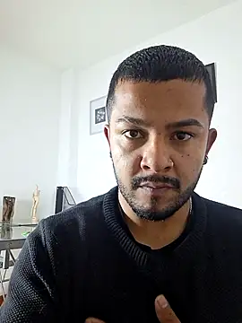Snapshot of BrunoSilva_ chatting on July 21, 12:07 pm BrunoSilva online show from July 21, 12:07 pm