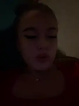 Snapshot of lyalyalii chatting on July 6, 8:11 pm lyalyalii online show from July 6, 8:11 pm