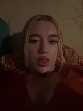 Snapshot of lyalyalii chatting on July 10, 7:38 pm lyalyalii online show from July 10, 7:38 pm