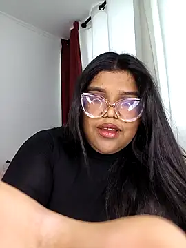 Snapshot of Delya_soloexperimento chatting on July 8, 1:37 pm Delya soloexperimento online show from July 8, 1:37 pm