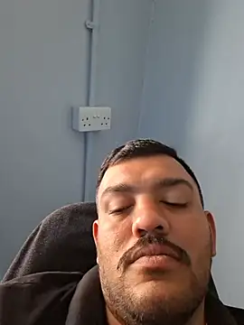 Snapshot of AjAj1985 chatting on July 18, 2:32 pm AjAj1985 online show from July 18, 2:32 pm